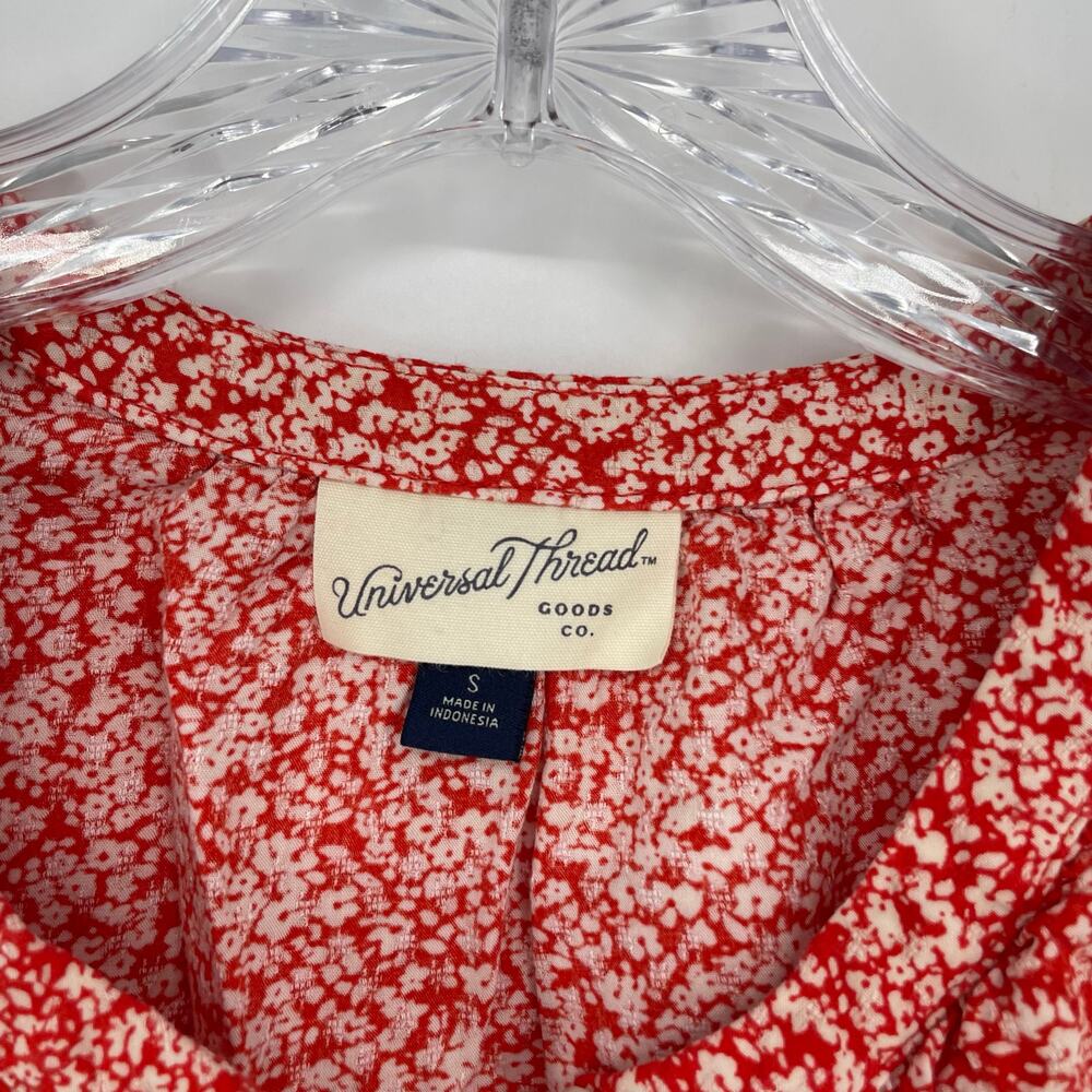 Universal Thread Short Sleeve Button-Up Top Size Small - Picture 5 of 6